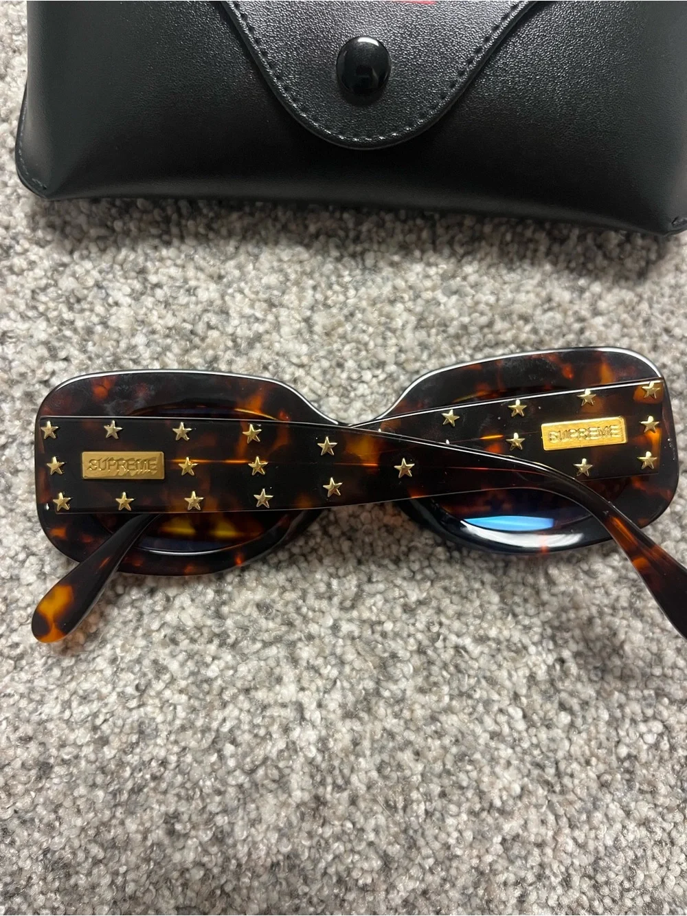 Supreme 100% authentic